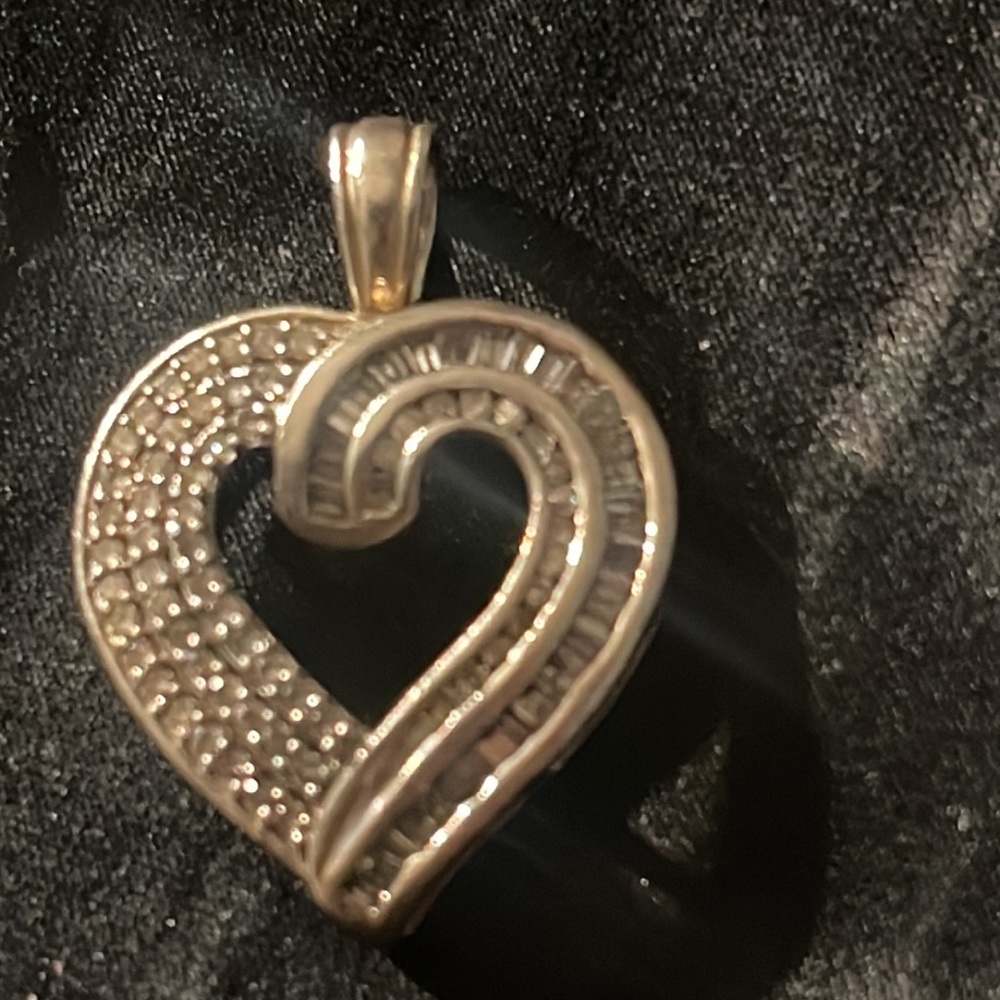 Sterling silver 1karat diamond heart charm